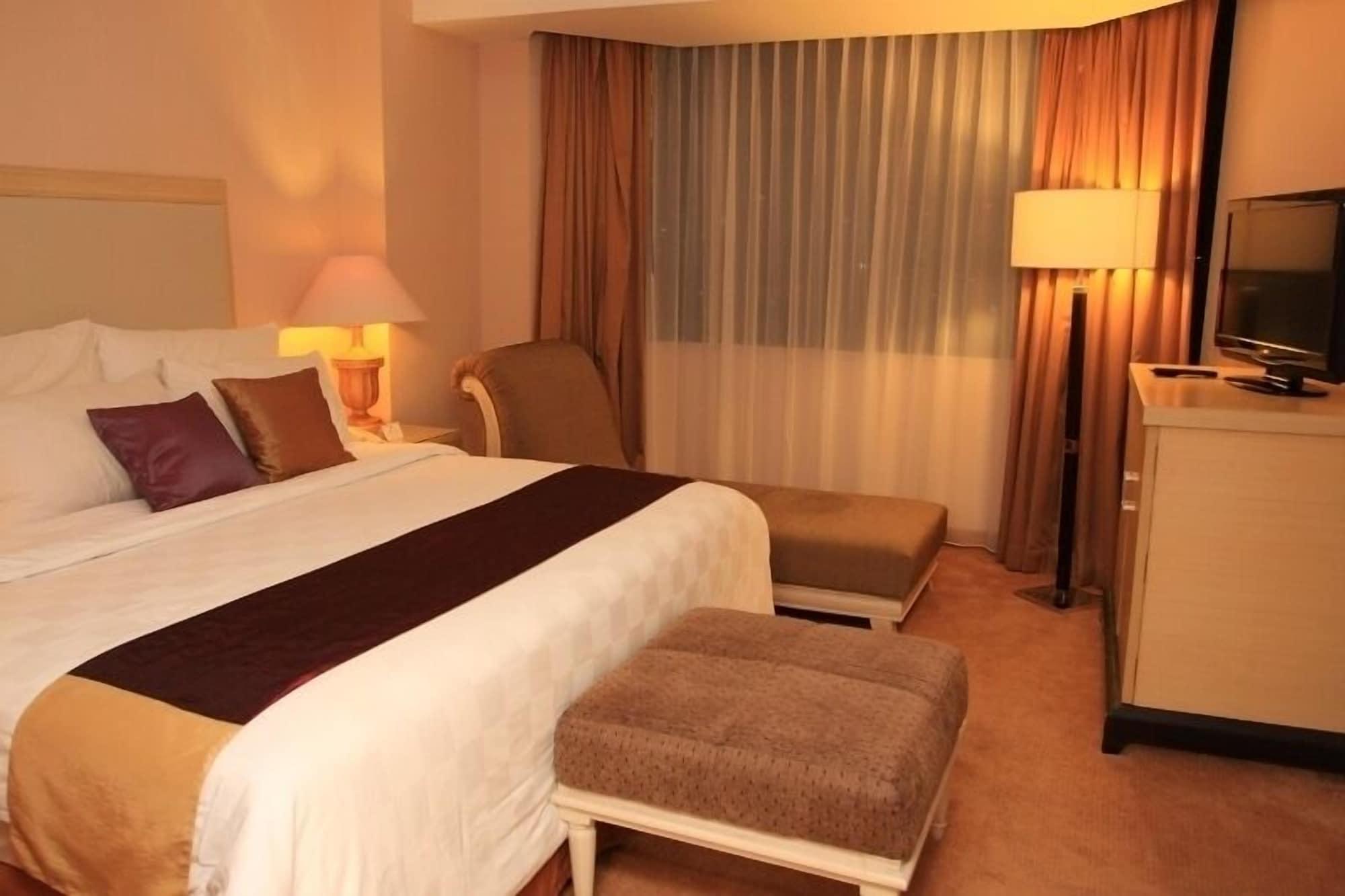 Hotel Gran Puri Manado Ngoại thất bức ảnh