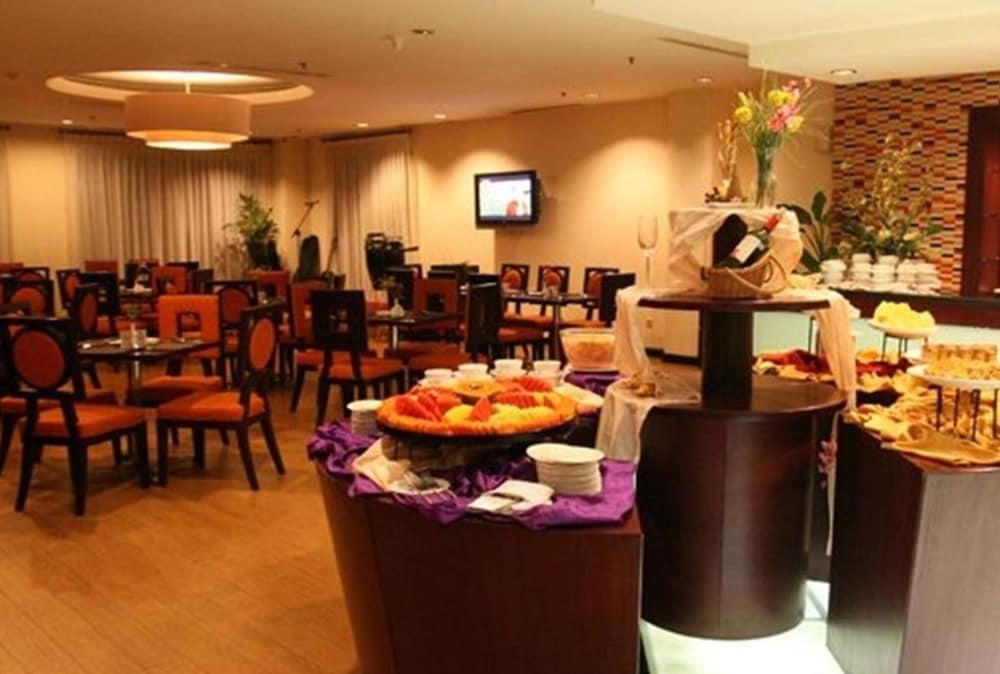 Hotel Gran Puri Manado Ngoại thất bức ảnh